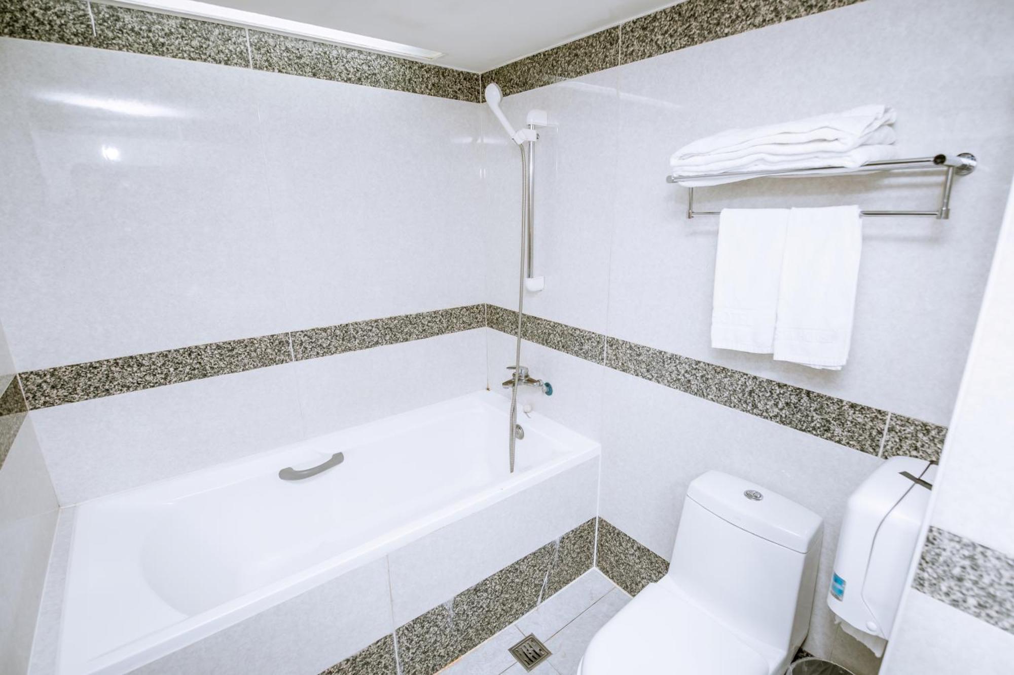 Guide Hotel Taoyuan Fuxing Bilik gambar