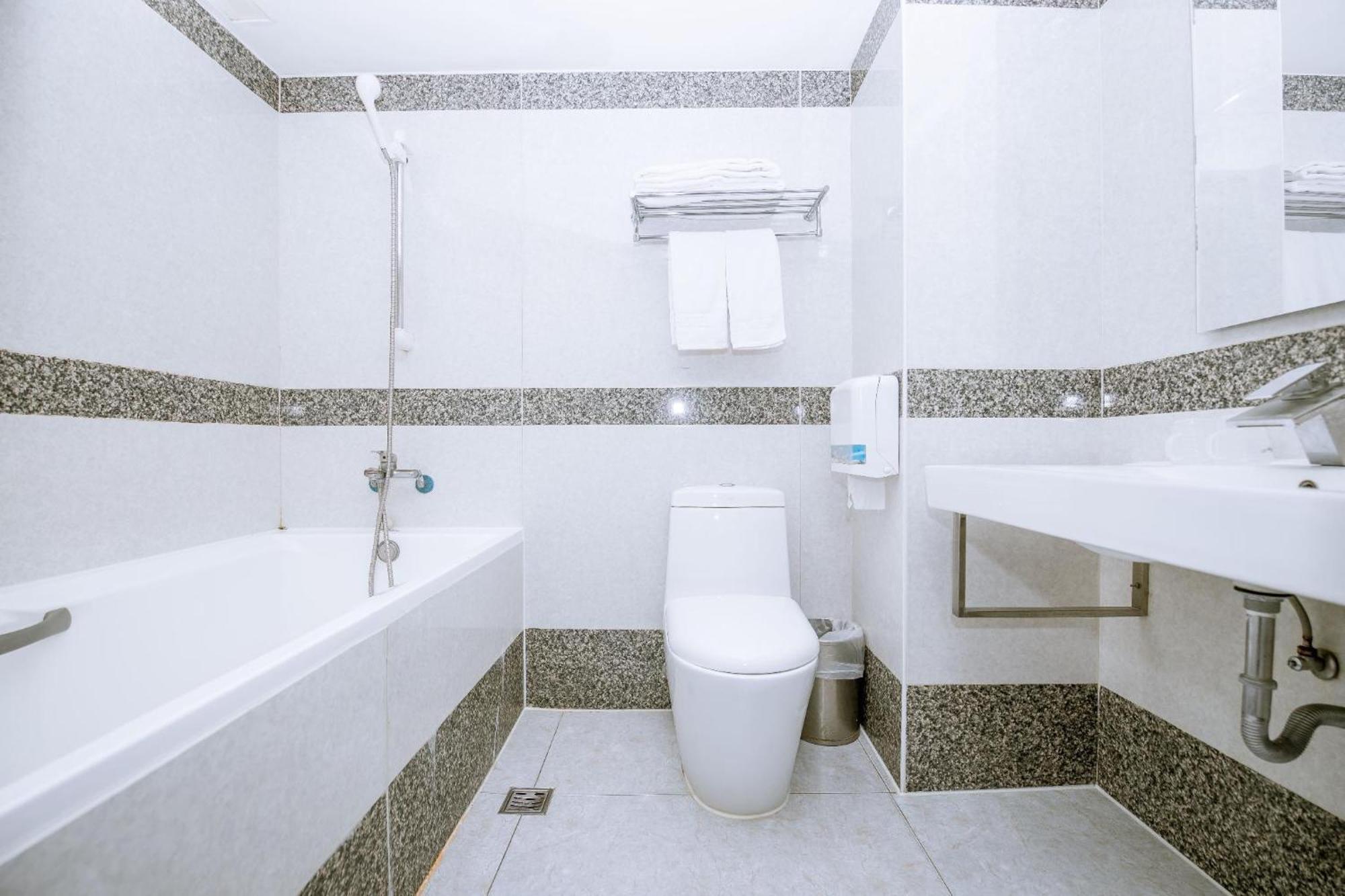 Guide Hotel Taoyuan Fuxing Bilik gambar