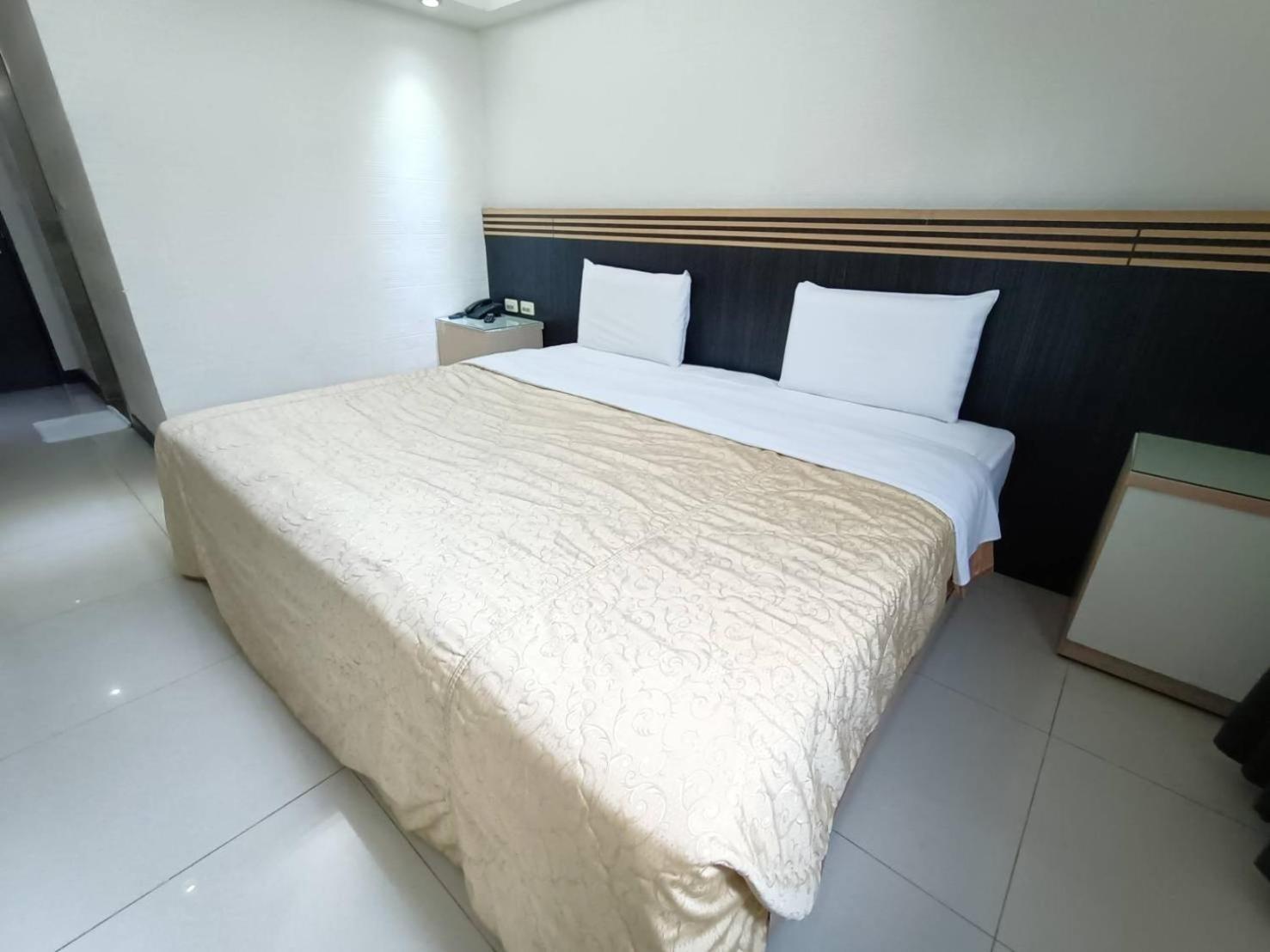 Guide Hotel Taoyuan Fuxing Luaran gambar