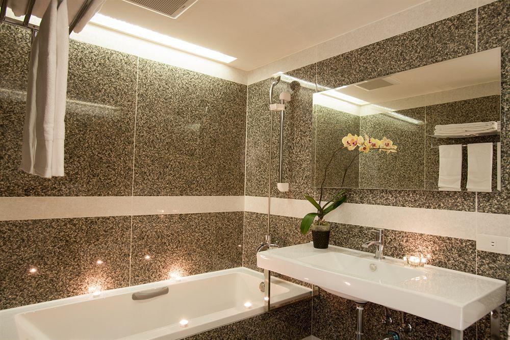Guide Hotel Taoyuan Fuxing Luaran gambar