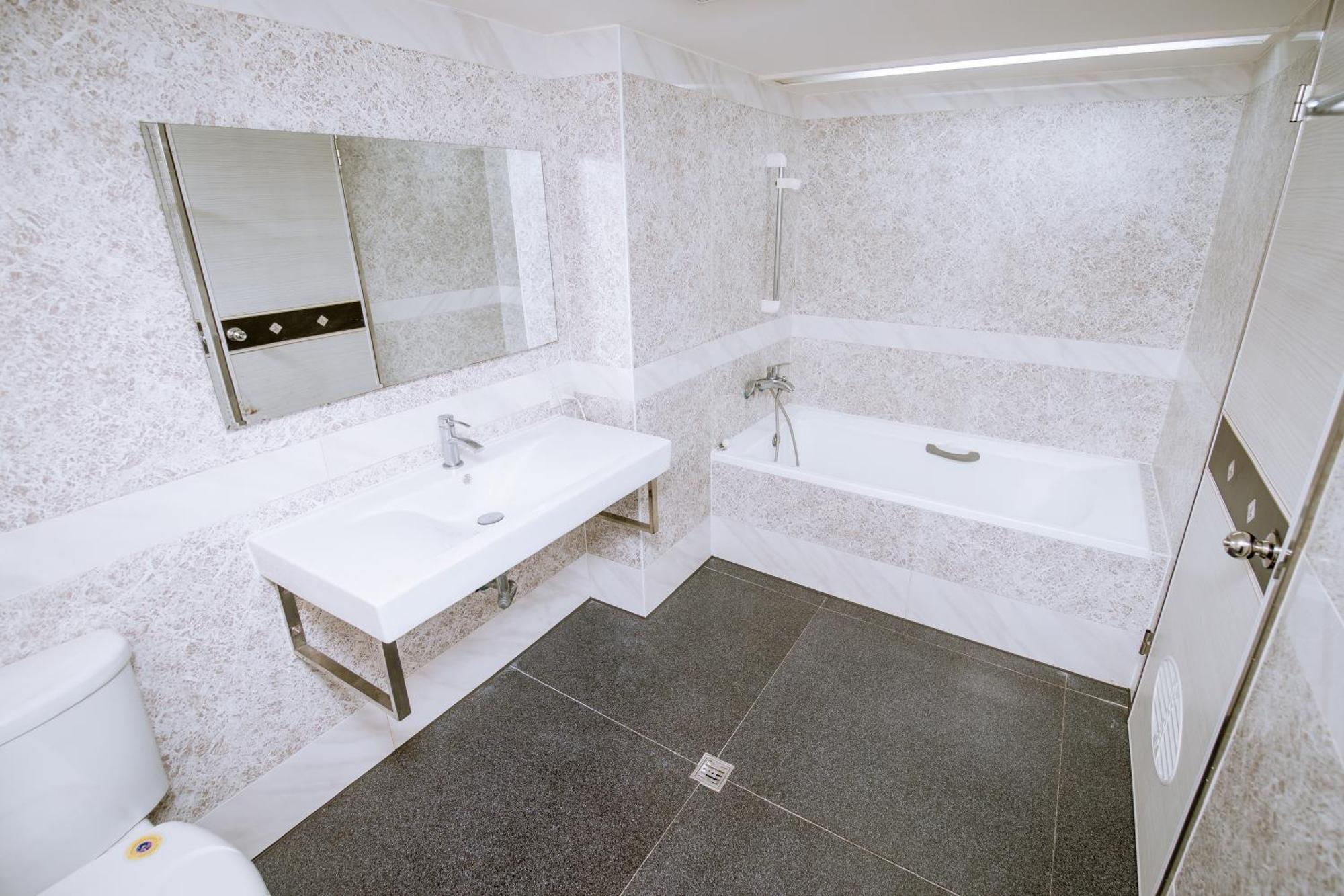 Guide Hotel Taoyuan Fuxing Luaran gambar